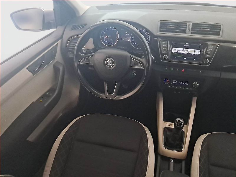 Škoda Fabia (2016) Style 1.2 TSI, Tempomat - fotka 7 z 16