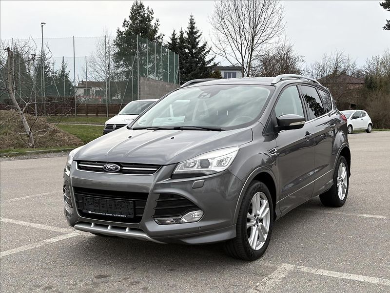 Ford Kuga 2,0 TDCi 120kW 4x4,Individual - fotka 1 z 41