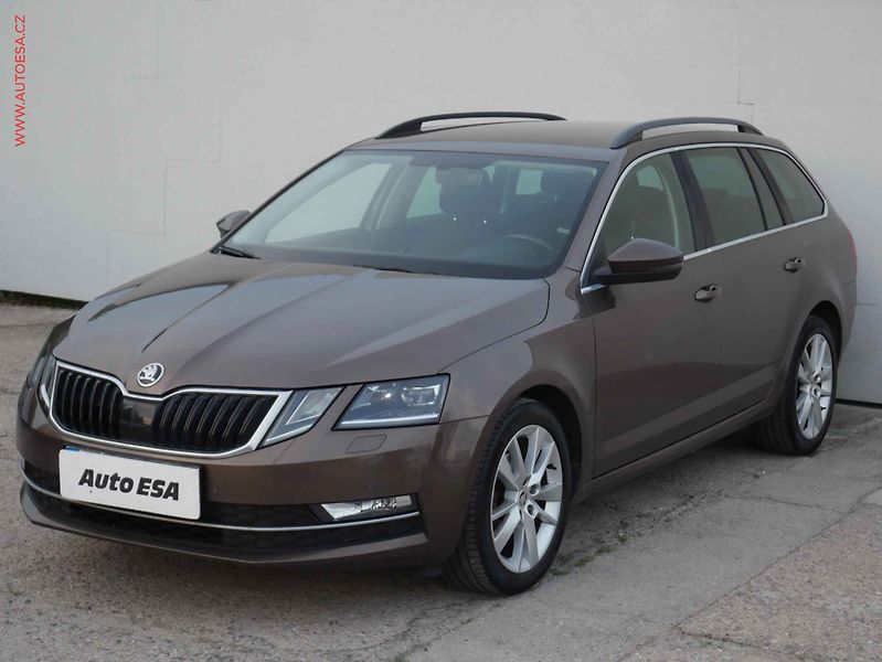 Škoda Octavia (2018) 1.6 TDi, ČR, Style, STK5/28 - fotka 3 z 18