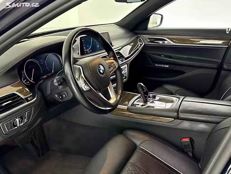 BMW Řada 7 740d xDrive, 320PS/ČR/ZÁRUKA ! - fotka 12 z 25
