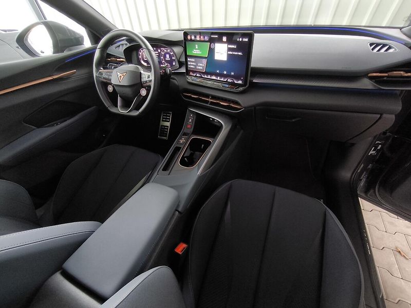 Cupra Terramar DSG 4WD 2,0 TSi 150 kW - fotka 19 z 22