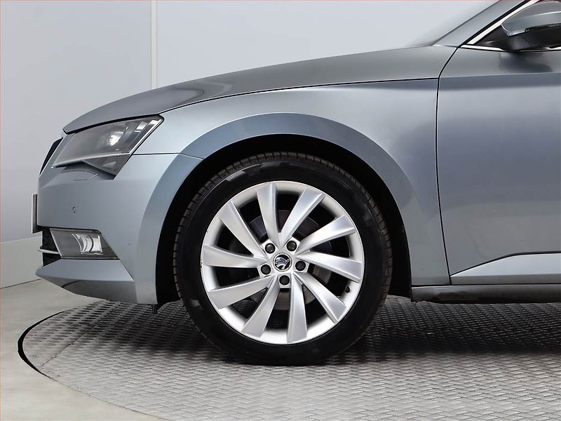 Škoda Superb (2016) Style Plus 2.0 TDI, Automat - fotka 13 z 25