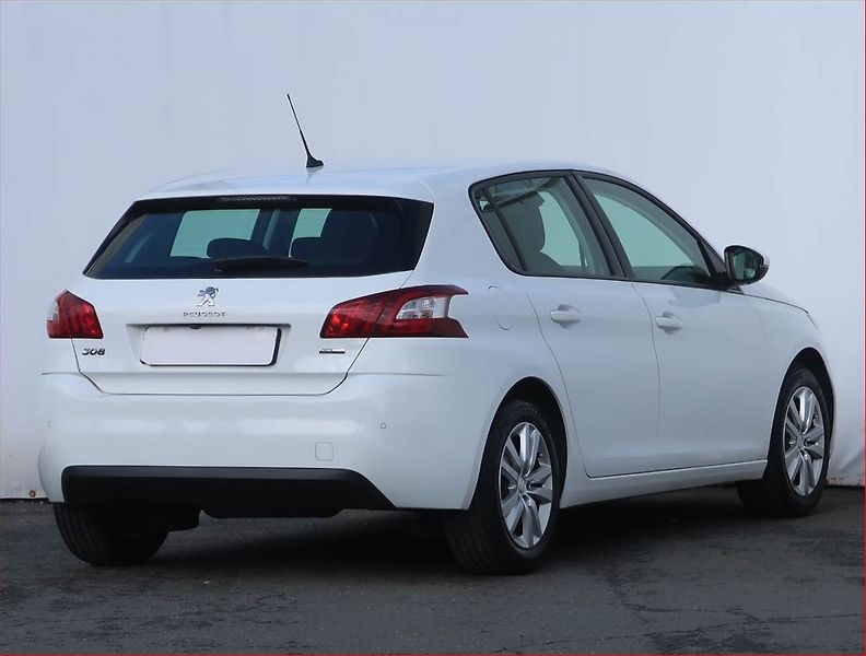 Peugeot 308 (2017) 1.2 PureTech, Serv.kniha, Navi - fotka 5 z 20