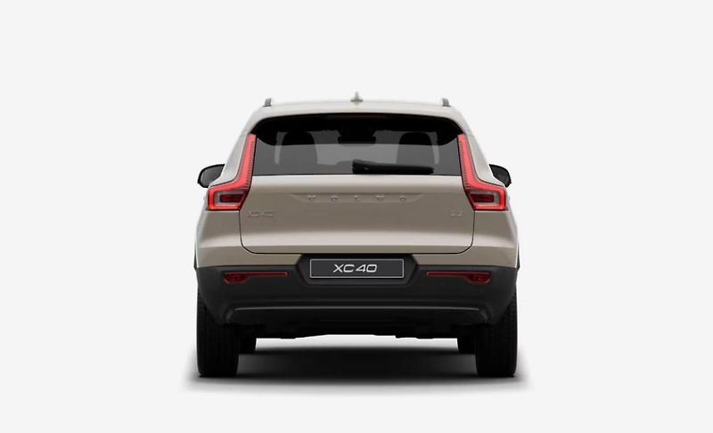 Volvo XC40 (2026) B3 AUT DARK PLUS - fotka 8 z 18
