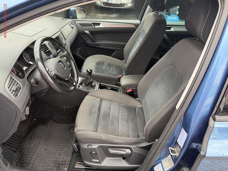Volkswagen Golf Sportsvan (2016) 1.4TSi, 2.maj,ČR, AC, TZ - fotka 9 z 20