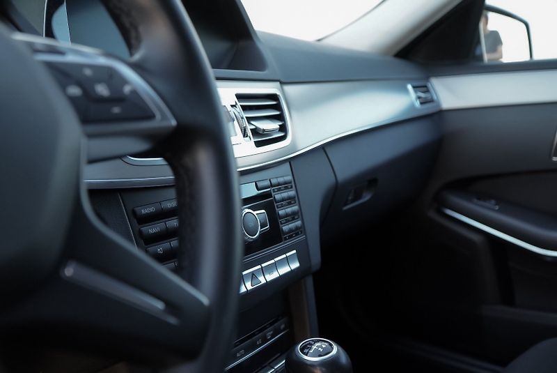 Mercedes-Benz Třídy E 200 cdi EXECUTIVE - fotka 17 z 30