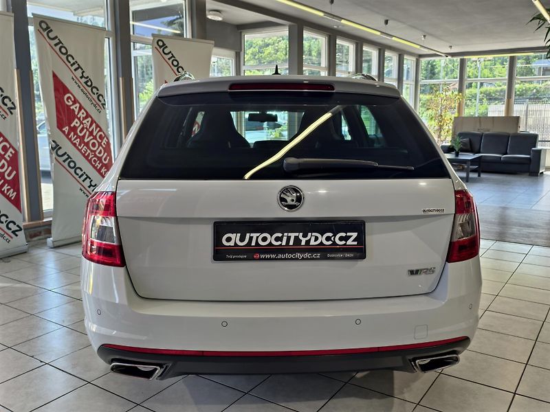 Škoda Octavia RS 2.0 TSI 162kW DSG CHALLENGE - fotka 6 z 24