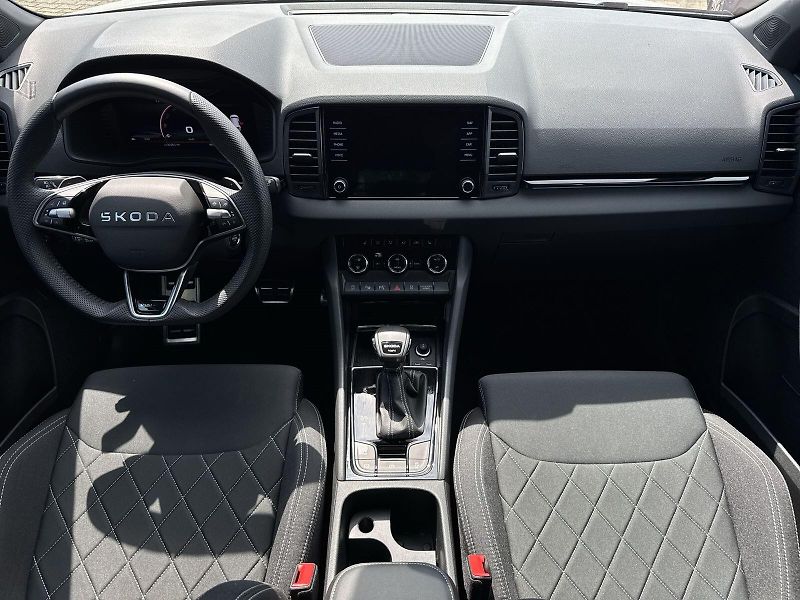 Škoda Karoq (2025) 2.0 TDI 4x4 DSG Sportline - fotka 5 z 36