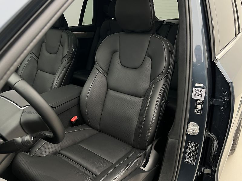 Volvo XC90 T8 AWD RECHARGE ULTRA BRIGHT - fotka 22 z 51