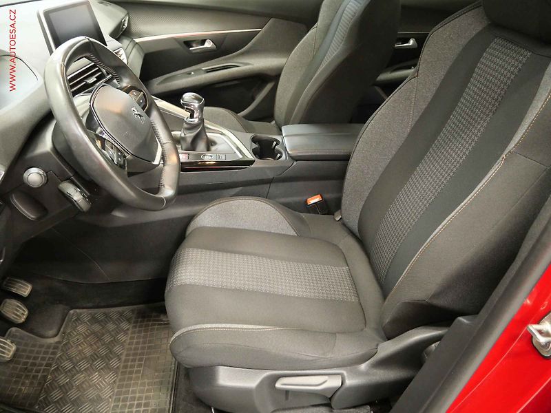 Peugeot 3008 (2021) 1.2 PT, 2.maj,ČR, servis - fotka 10 z 23