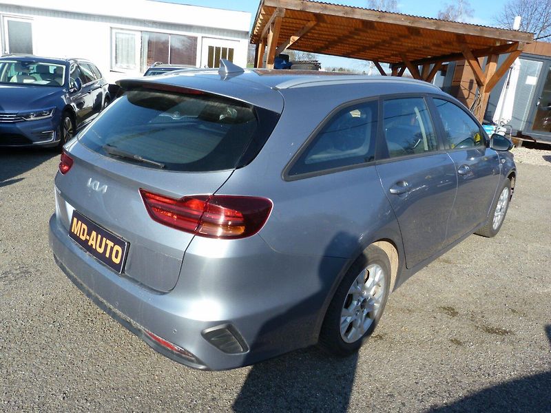 Kia Ceed 1.5 T-GDI  118 Kw DPH - fotka 6 z 20