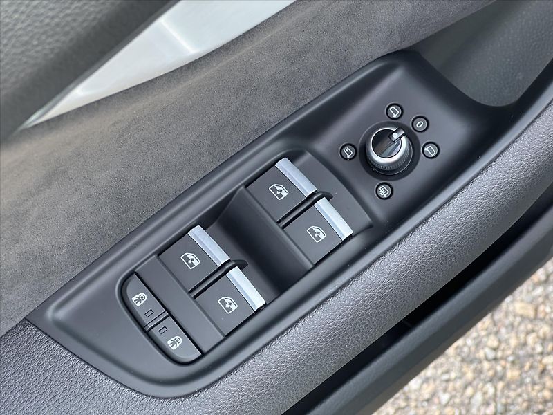 Audi Q7 3.0 - fotka 11 z 36