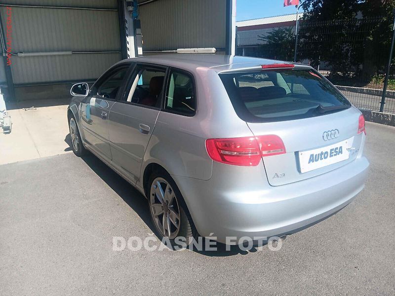 Audi A3 (2008) 2.0TDi, servis.kniha - fotka 2 z 3