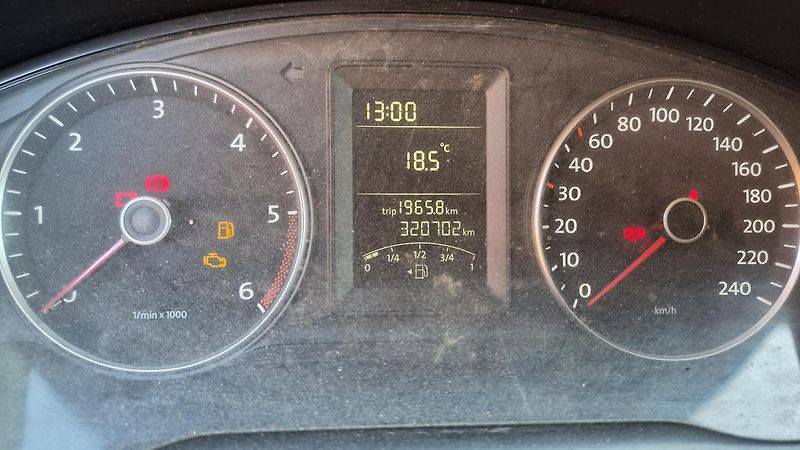 Volkswagen Transporter (2012) - fotka 10 z 18