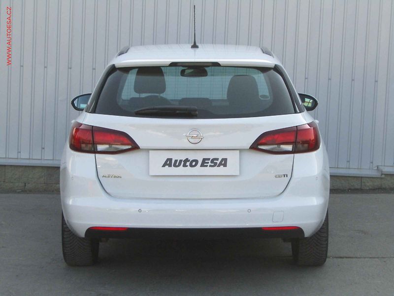 Opel Astra (2018) 1.6CDTi Sports Tourer, ČR - fotka 5 z 20