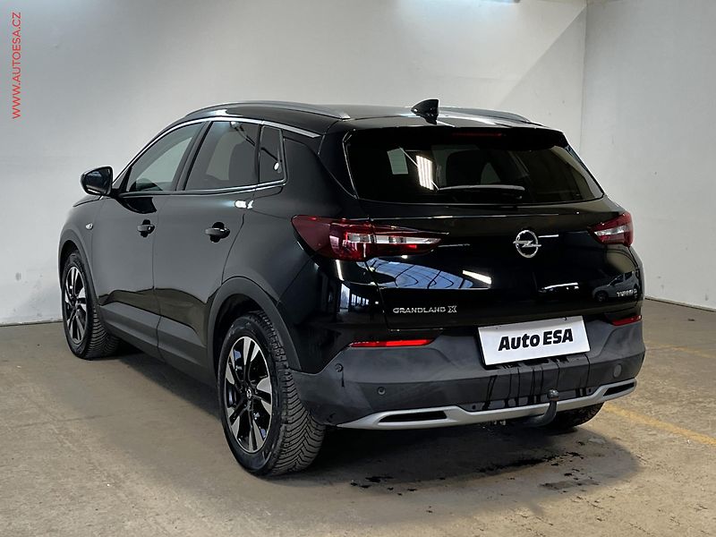 Opel Grandland X (2018) 1.5 CDTi, Innovation, TZ - fotka 6 z 19