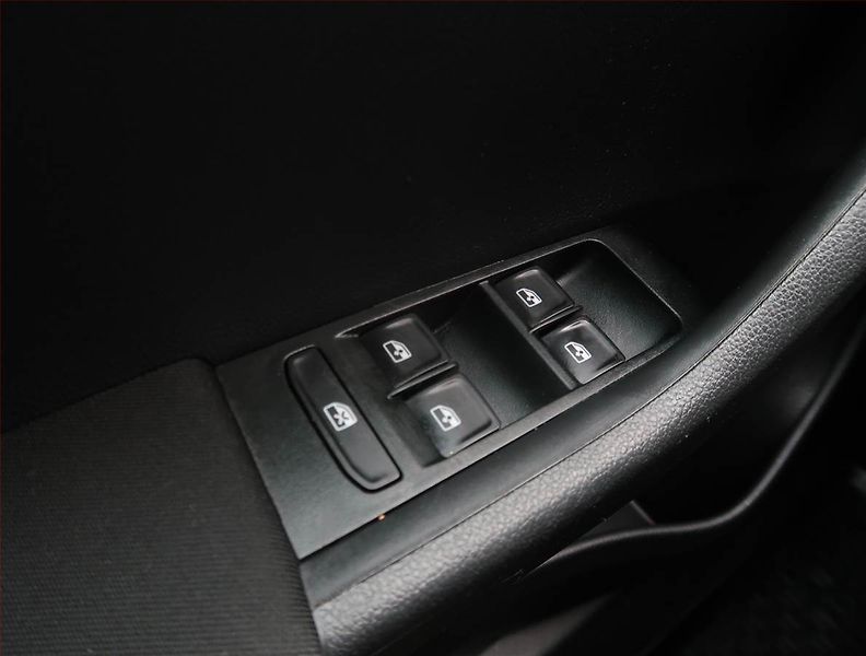 Škoda Fabia (2017) Style 1.0 TSI, Serv.kniha - fotka 15 z 16