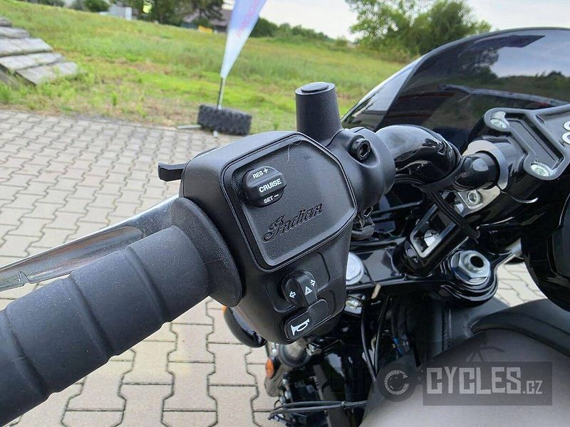 Indian (2026) Scout Bobber 1250 Limited - fotka 11 z 15