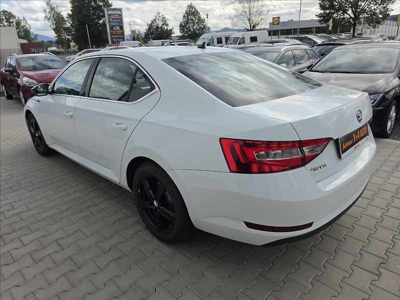 Škoda Superb III 1,4TSi 110KW DSG Style - fotka 7 z 53
