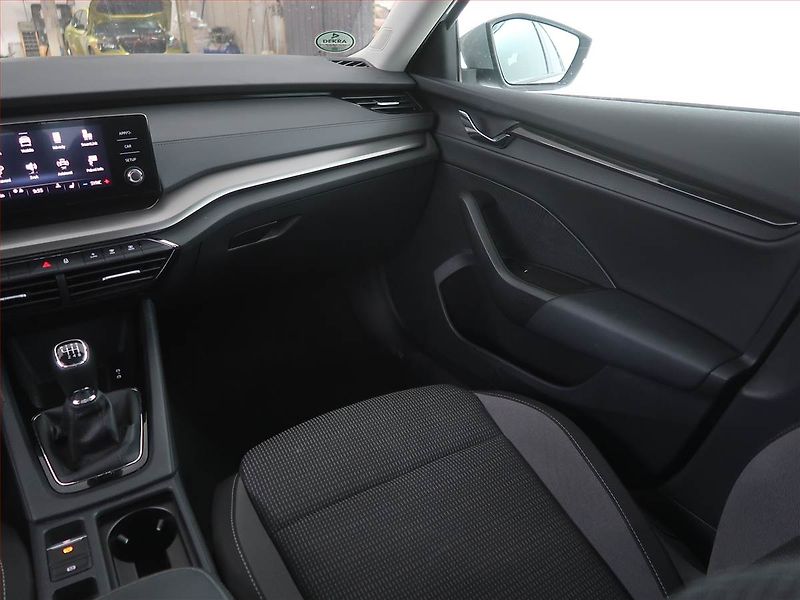 Škoda Octavia (2022) Ambition 2.0 TDI, ČR,1.maj - fotka 8 z 19
