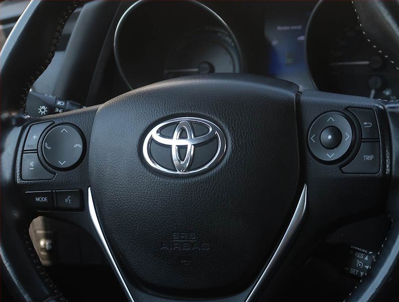 Toyota Auris (2015) Hybrid, Automat, Tempomat - fotka 21 z 21