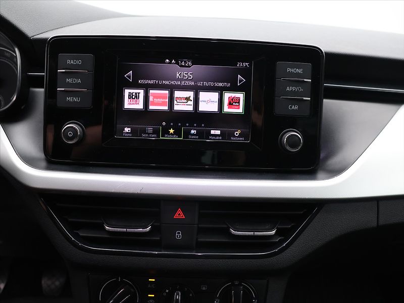Škoda Scala 1,0 TSI 85kW Ambition CZ - fotka 19 z 30