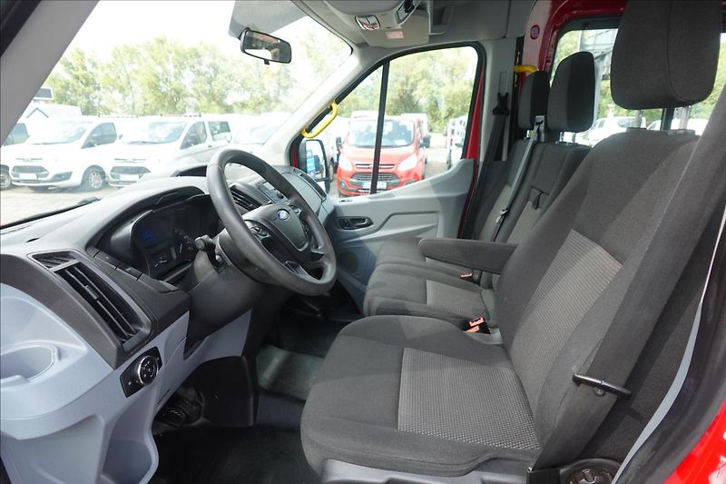 Ford Transit 2,2 TDCi  L2H2 9MÍST BUS KLIMA - fotka 16 z 30