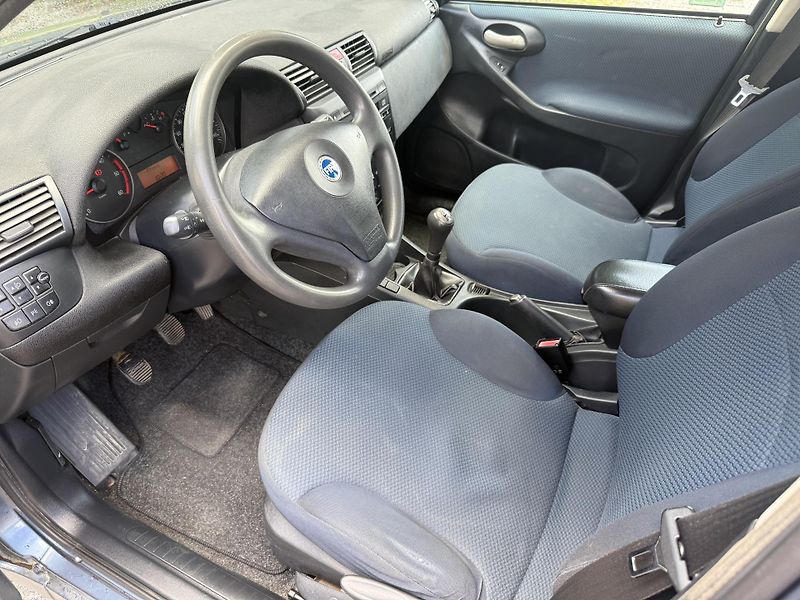 Fiat Stilo 1,9 JTD - fotka 8 z 17