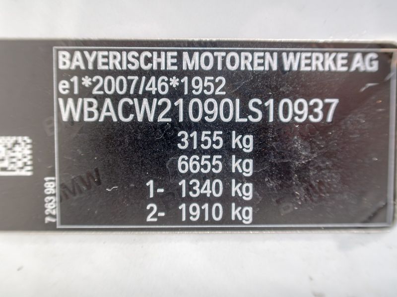 BMW X7 (2019) ČR 3.0i 250KW 7sed – INDIVIDUÁ - fotka 49 z 49
