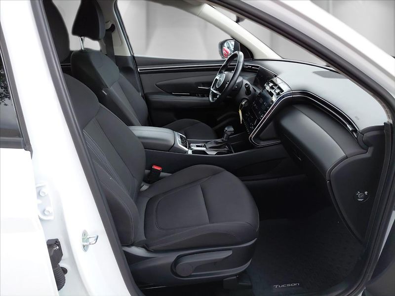 Hyundai Tucson 1,6   1.6 T-GDI MHEV Smart DCT - fotka 23 z 25