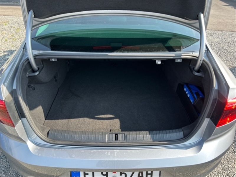 Volkswagen Passat 1,4 TSI Hybrid GTE AT - fotka 6 z 11