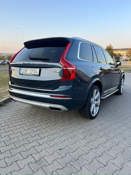 Volvo XC90 (2020)  T8 AWD Plug-in Hybrid  - fotka 7 z 15