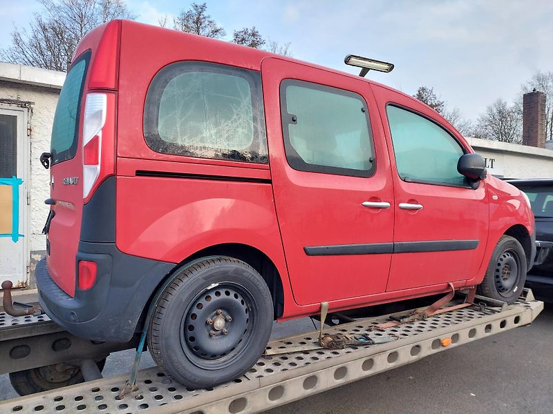 Renault Kangoo (2018) II. Experience TCe 115 - fotka 32 z 36