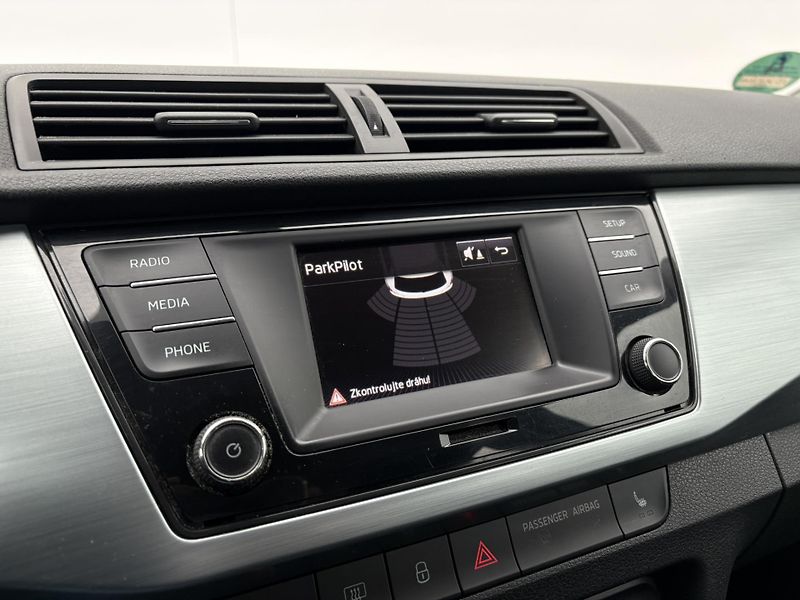Škoda Fabia 1.0 TSI / 70 kW Ambition Plus - fotka 17 z 20