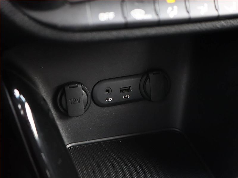 Kia Ceed (2013) 1.6 GDI, ČR,1.maj, Serv.kniha - fotka 16 z 19