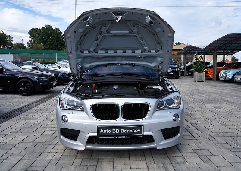 BMW X1 2.0d xDrive/manuál/Designation - fotka 9 z 36