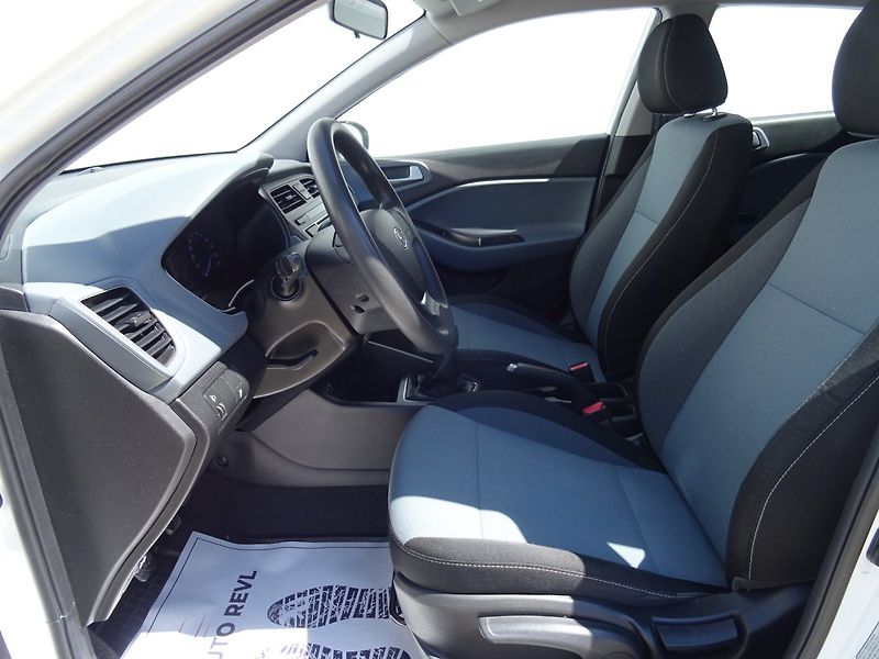 Hyundai i20 (2016) 1.2i,1majČR,klima - fotka 10 z 19