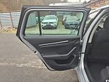 Škoda Octavia ZAMLUVENO ! 2,0TDi 85kw 17ALU - náhled 37