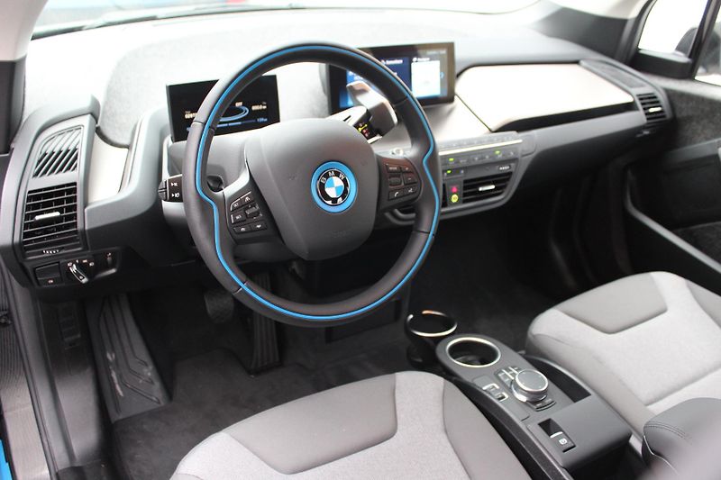 BMW i3 i3s 120Ah - fotka 12 z 32