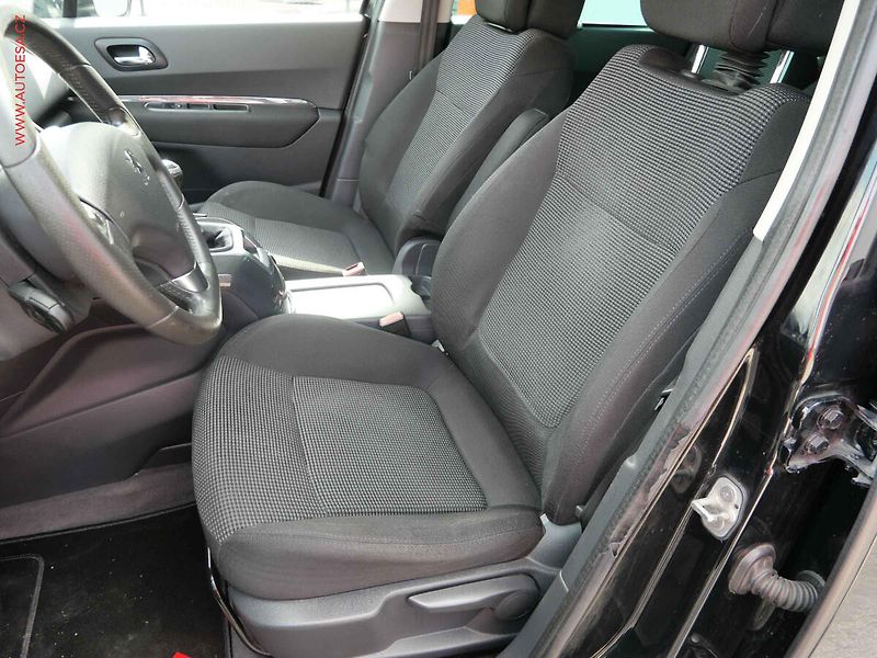 Peugeot 5008 (2010) 2.0 HDi 7míst, ČR, Panor. TZ - fotka 9 z 19