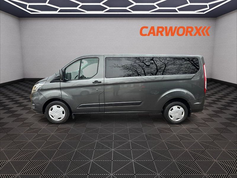 Ford Transit Custom (2019) 2.0Tdci 125kw 9-míst - fotka 4 z 21
