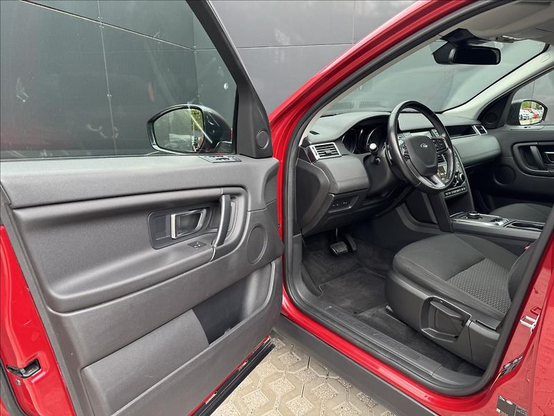 Land Rover Discovery Sport 2,0 TD4 150k Pure AWD AT - fotka 10 z 25