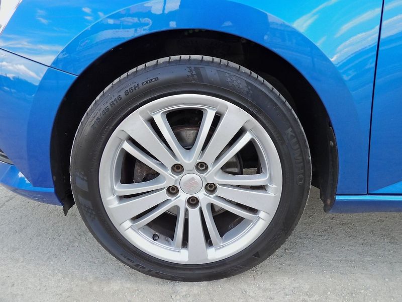 Škoda Fabia 1.0MPi Ambition Alu Tempomat - fotka 25 z 28