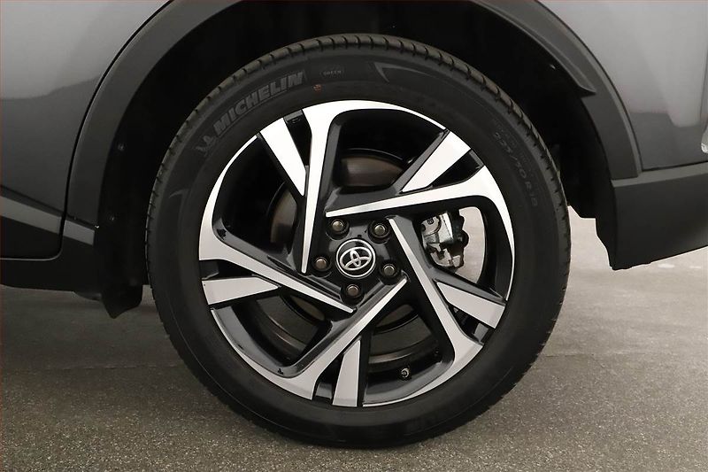 Toyota C-HR (2023) 1.8 Hybrid - fotka 20 z 20