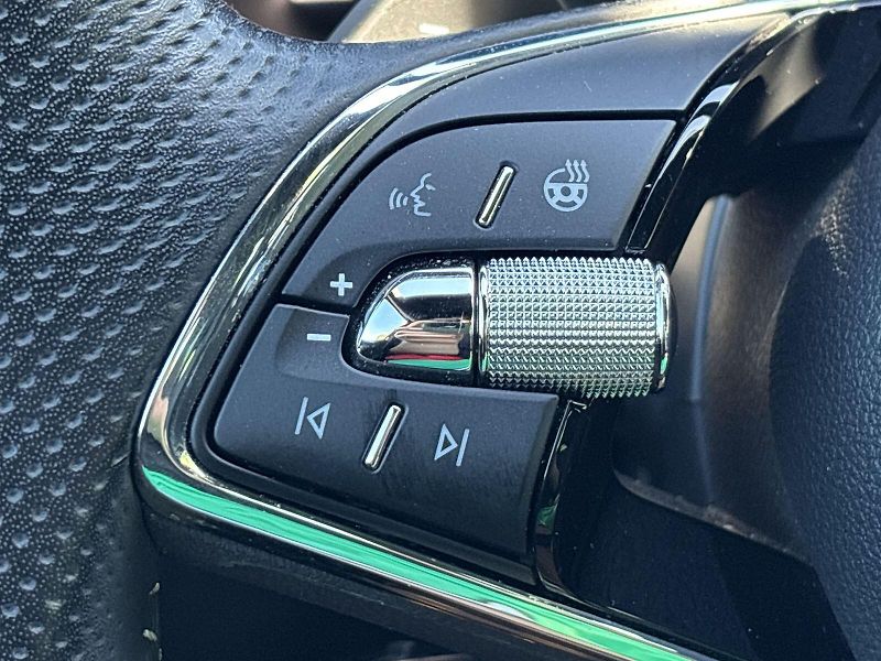 Škoda Karoq (2023) 1.5 TSI DSG Sportline - fotka 20 z 36