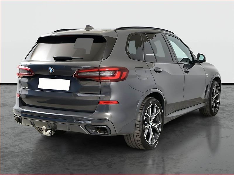 BMW X5 (2021) xDrive40i - fotka 5 z 24