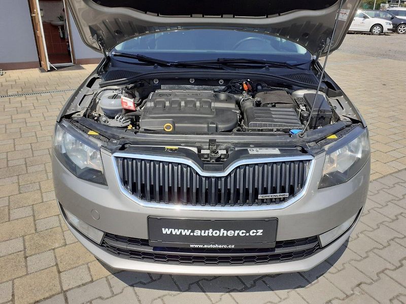 Škoda Octavia (2014) 1.6 TDi 81kW - fotka 19 z 34