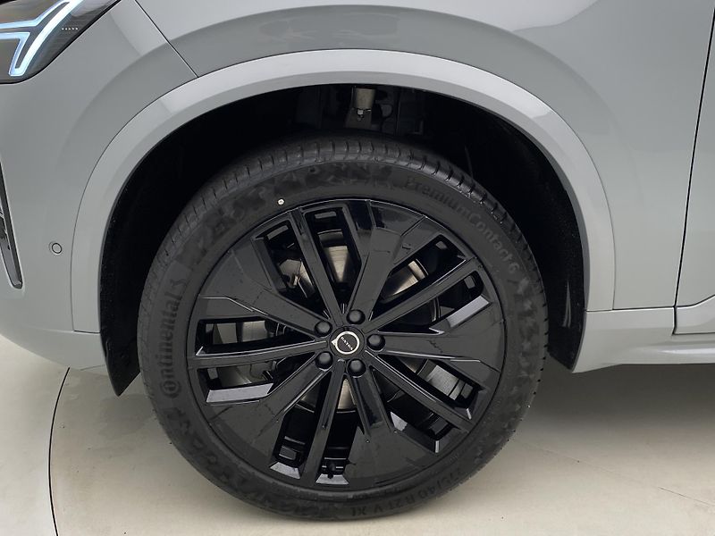 Volvo XC90 (2026) B5 AWD BLACK EDITION PLUS 7m - fotka 18 z 69
