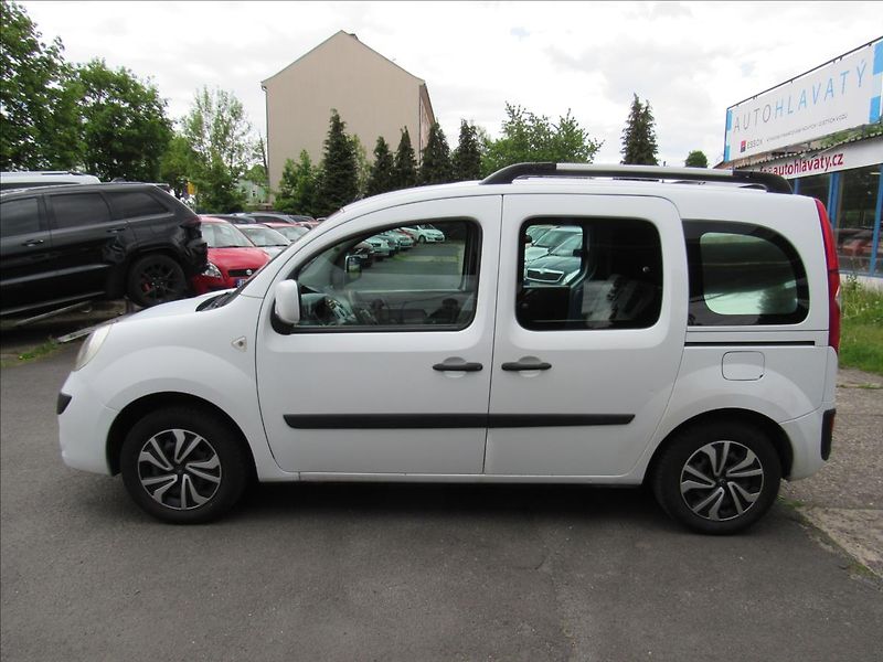 Renault Kangoo 1,5 DCi 63KW 5míst - fotka 7 z 29