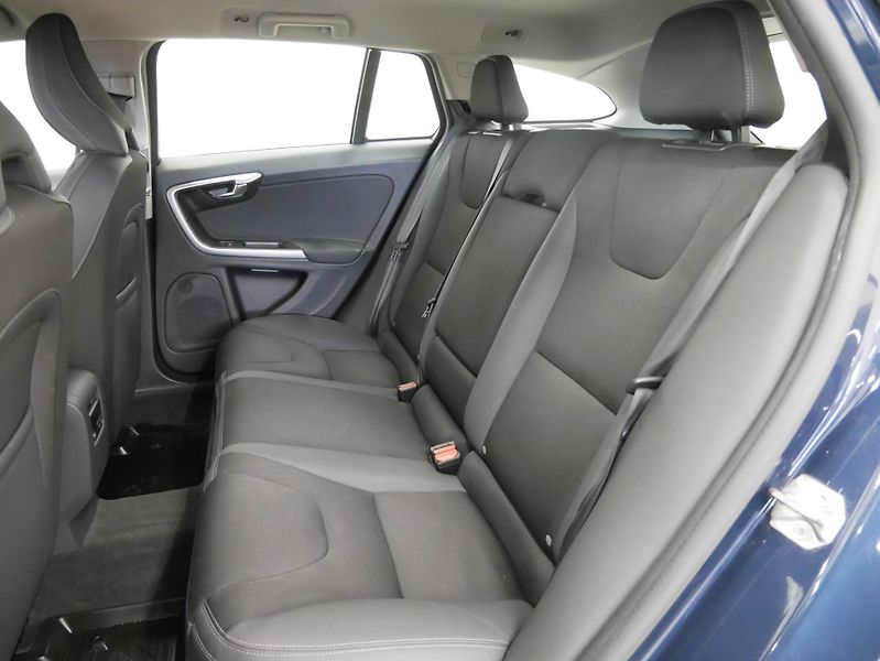 Volvo V60 - fotka 25 z 27
